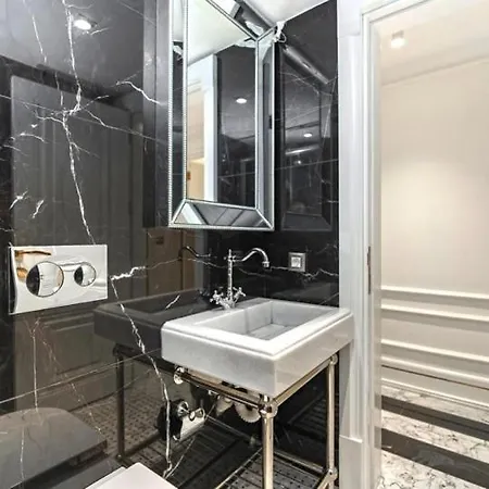 Lx فاخرة في Istanbulská provincie